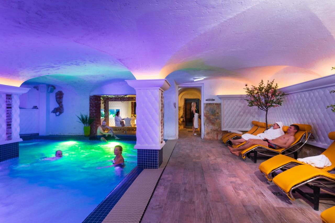 Castle Spa Wagenkuell Taagepera エクステリア 写真