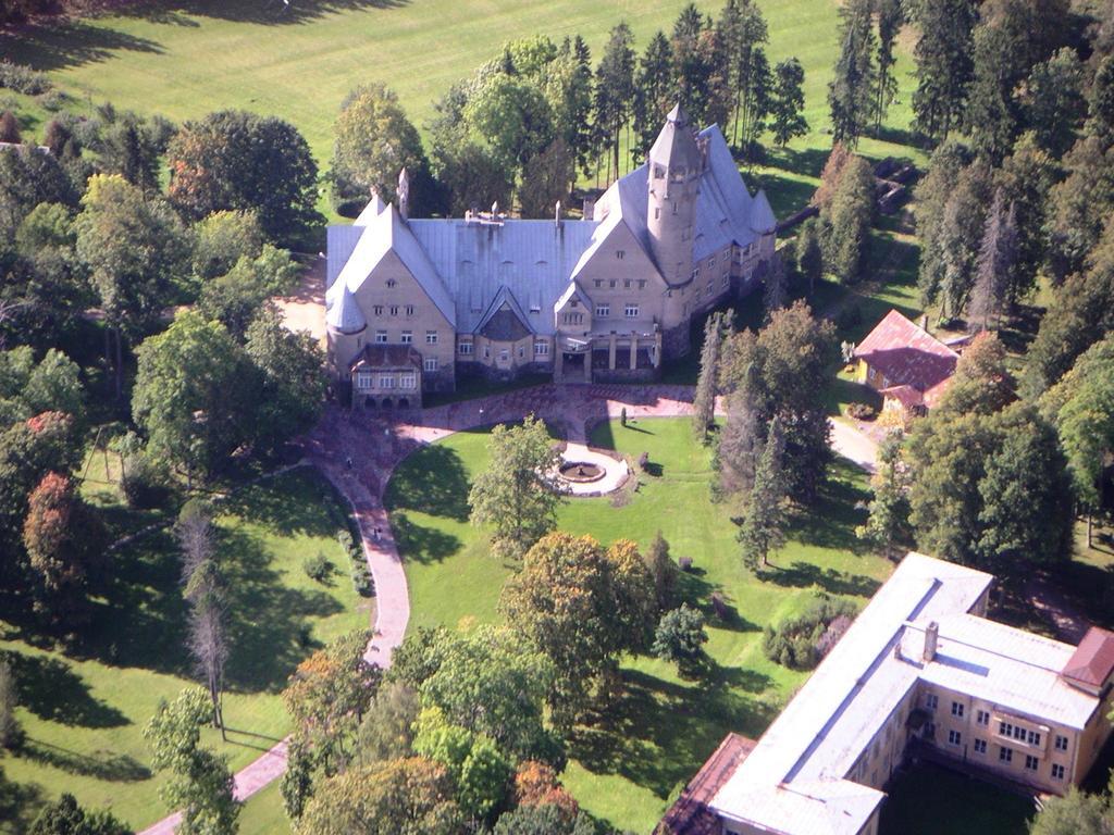 Castle Spa Wagenkuell Taagepera エクステリア 写真