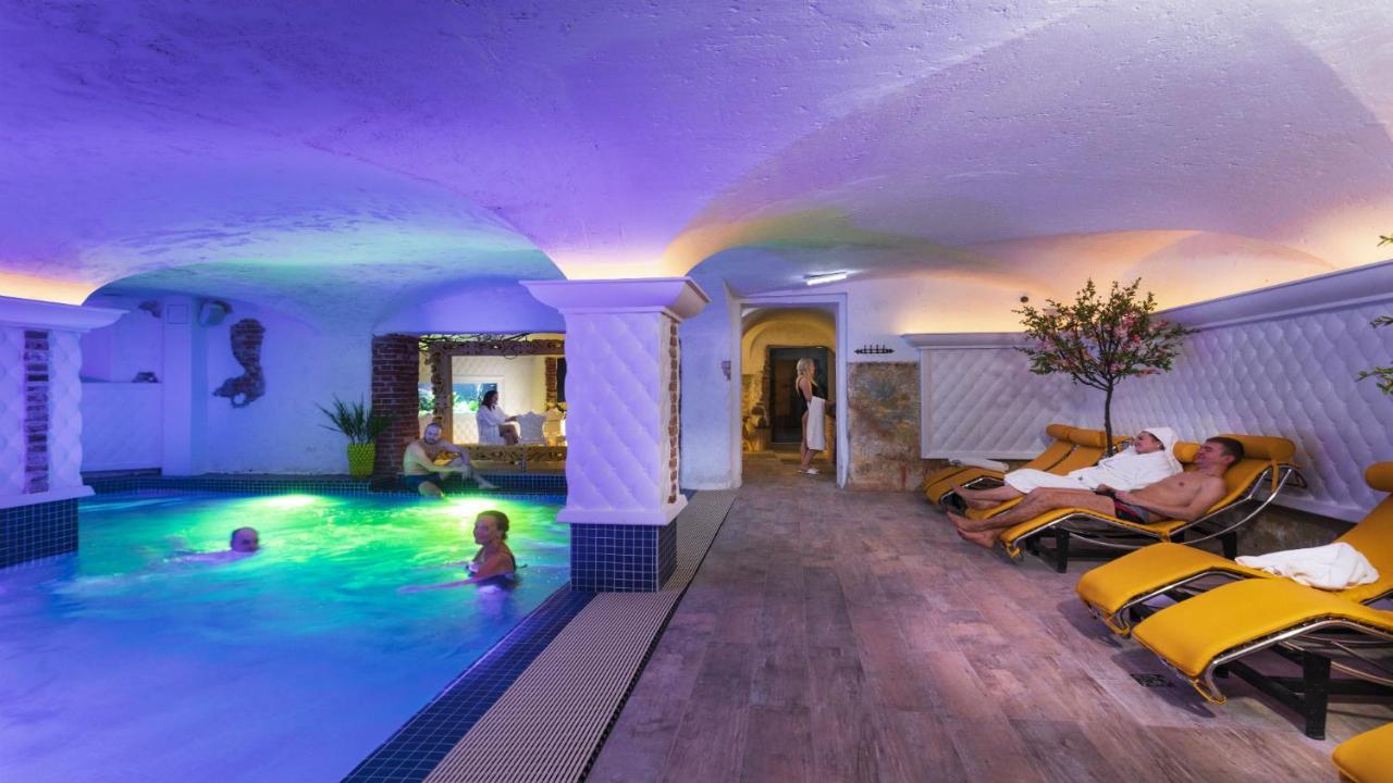Castle Spa Wagenkuell Taagepera エクステリア 写真
